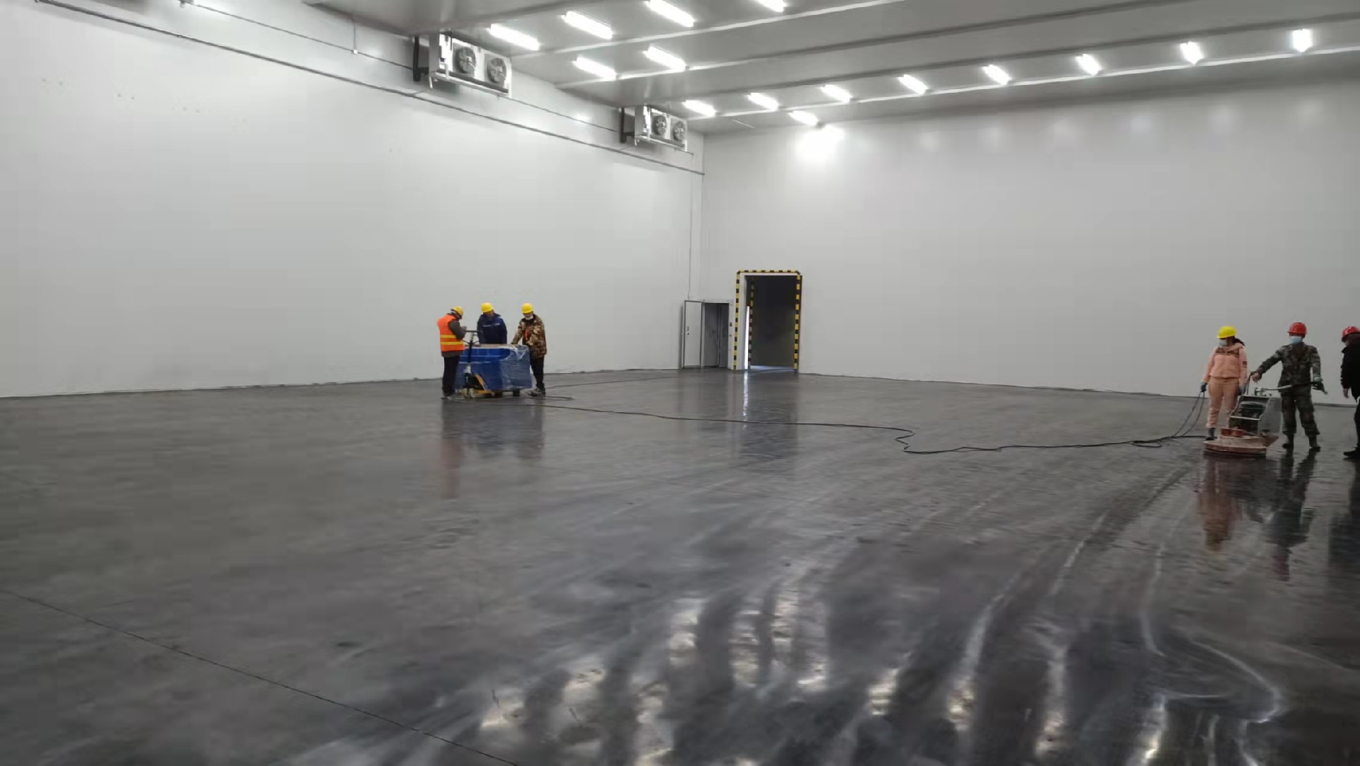 建設(shè)30000m3農(nóng)產(chǎn)品基地冷藏庫需要的費(fèi)用是多少？